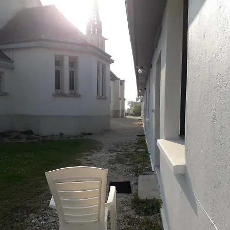 Hostel Les Pingouins Du Phare *